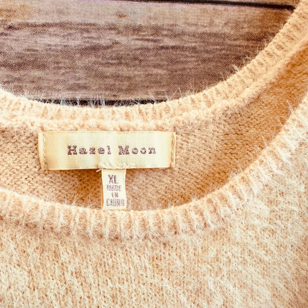 Hazel Moon Sweater Tank Women’s Size XL Cream Cropped Fuzzy - Picture 2 of 3